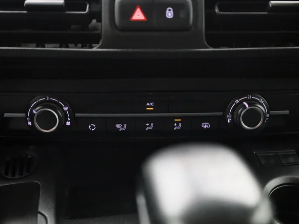 Peugeot Partner (2022) — foto 4 van 33