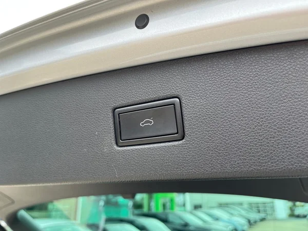 VOLKSWAGEN Tiguan (2021) — foto 21 van 22