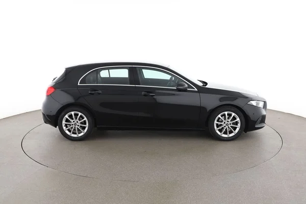 Mercedes-Benz A-Klasse (2020) — foto 13 van 16