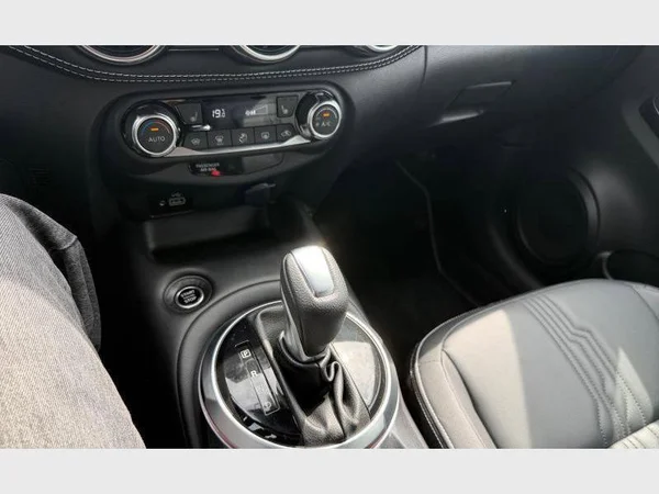 Nissan JUKE (2024) — foto 13 van 23
