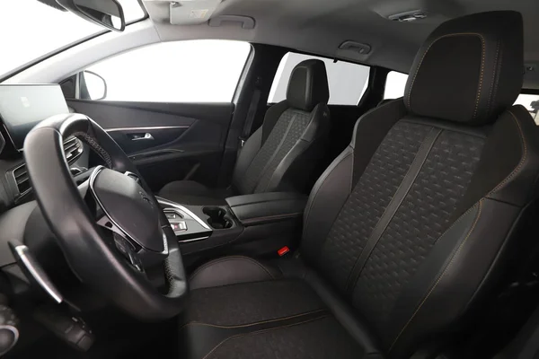Peugeot 5008 (2021) — foto 16 van 16