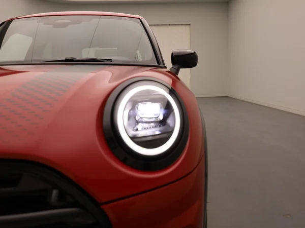 MINI Mini 5D (F65) (2025) — foto 16 van 20