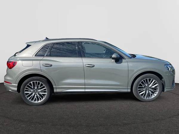 AUDI Q3 (2024) — foto 21 van 21