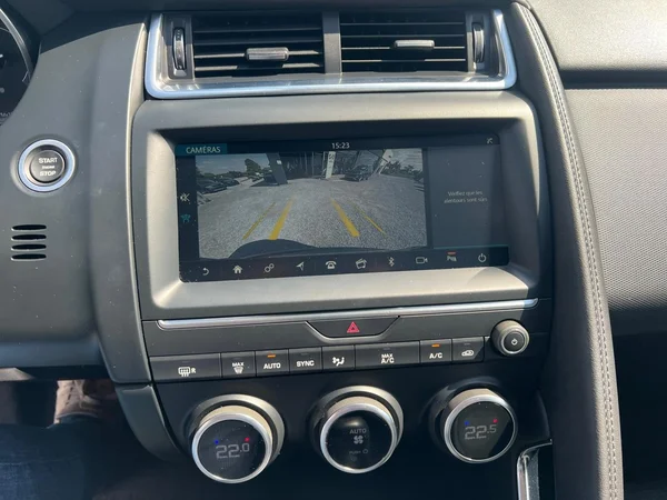 JAGUAR E-Pace Dsl (2019) — foto 2 van 18