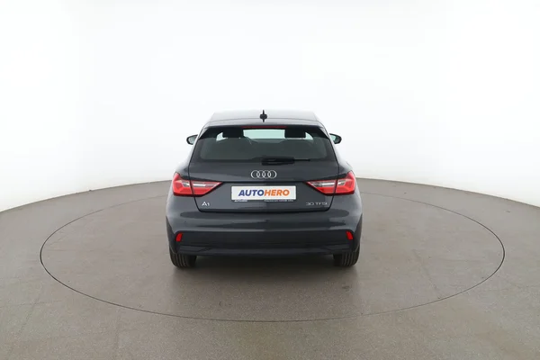 Audi A1 (2019) — foto 11 van 16