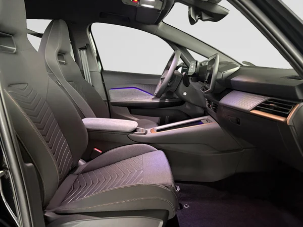 CUPRA Born (2025) — foto 6 van 24