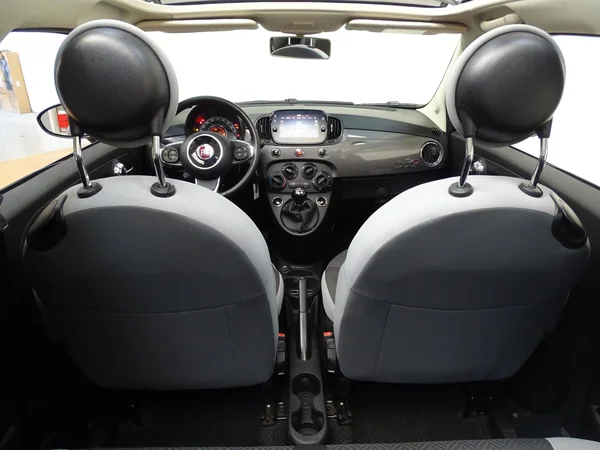 Fiat 500C (2017) — foto 7 van 23