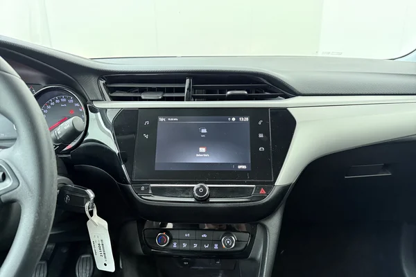 Opel Corsa (2024) — foto 3 van 18