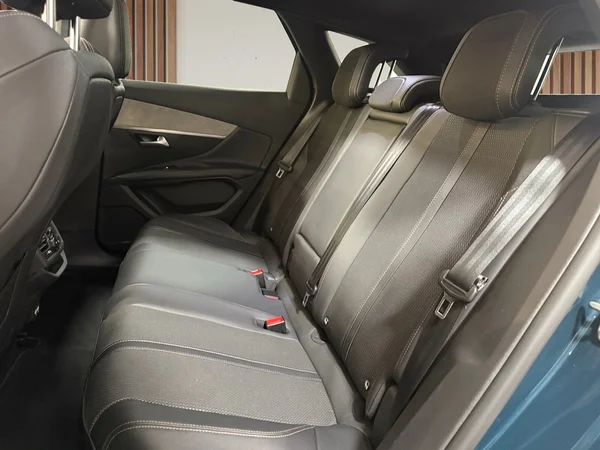 Peugeot 3008 (2022) — foto 18 van 30