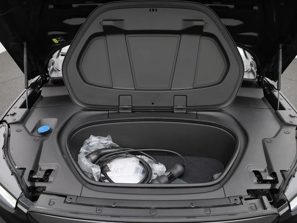 Volvo XC40 (2023) — foto 35 van 45