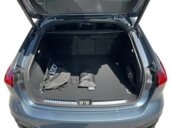 AUDI A5 Avant e-hybrid (PHEV) (2025) — foto 3 van 16