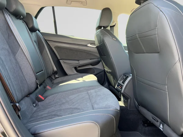 VOLKSWAGEN Golf VIII (2026) — foto 11 van 24