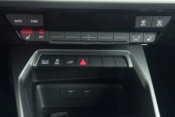 Audi A3 Sportback PHEV (2020) — foto 17 van 48