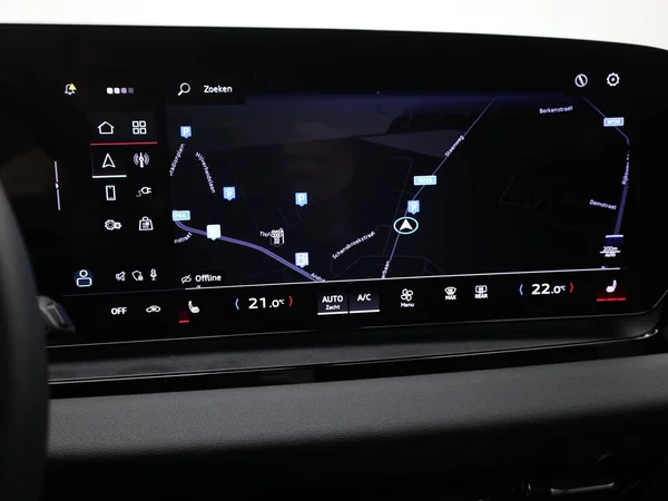 AUDI Q6 e-tron (2025) — foto 23 van 23