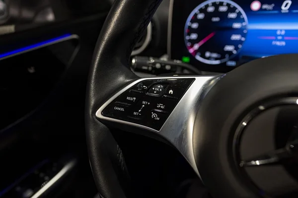 Mercedes-Benz C-Klasse (2023) — foto 20 van 32