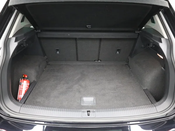 VOLKSWAGEN Tiguan (2019) — foto 6 van 18