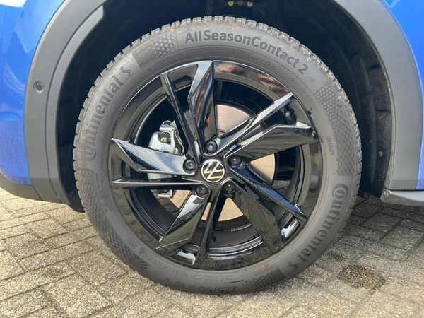 VOLKSWAGEN T-Roc (2026) — foto 21 van 24