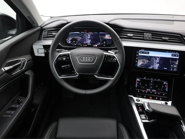 AUDI Q8 e-tron Sportback (2025) — foto 5 van 23