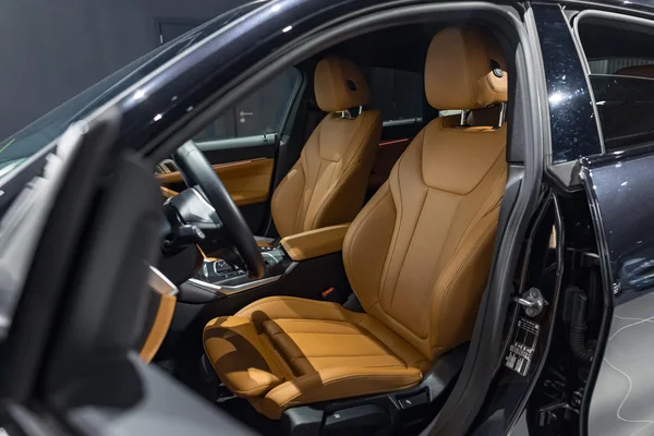 BMW 4 Reeks (2023) — foto 36 van 36
