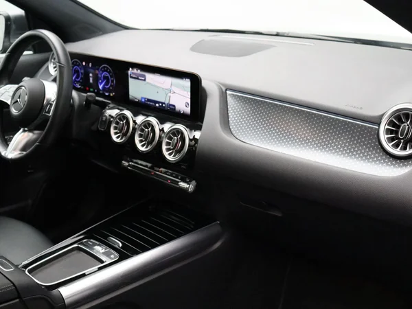 Mercedes-Benz EQA (2025) — foto 24 van 33