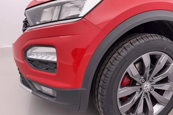 Volkswagen T-Roc (2018) — foto 18 van 29