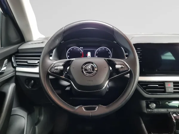 SKODA Scala (2022) — foto 4 van 24
