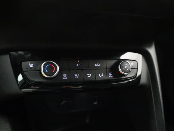 Opel Corsa (2022) — foto 17 van 36