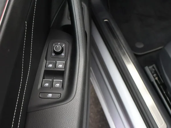 Volkswagen Passat (2022) — foto 15 van 30