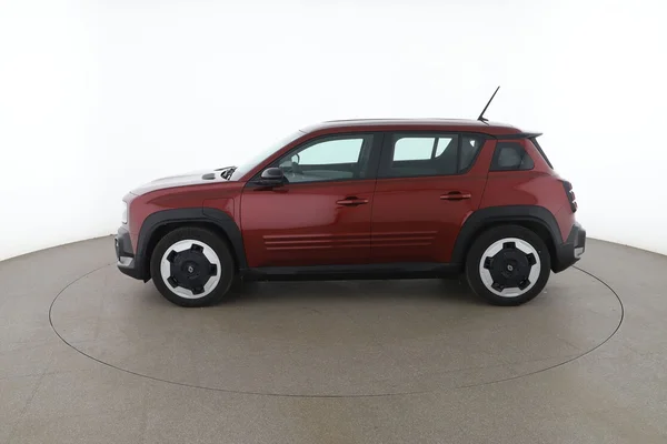 Renault 4 E Tech (2025) — foto 9 van 16