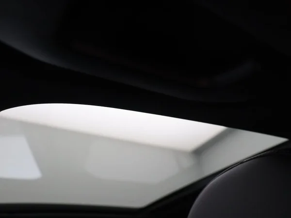 Mercedes-Benz C-Klasse (2025) — foto 8 van 26