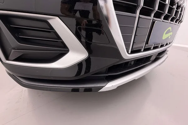 Audi Q3 (2019) — foto 24 van 35