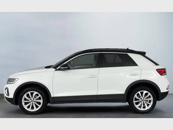 Volkswagen T-Roc (2024) — foto 19 van 24