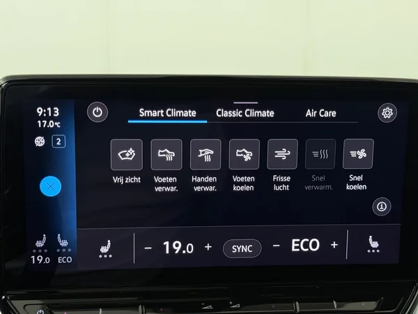 VOLKSWAGEN ID.4 (2022) — foto 18 van 34