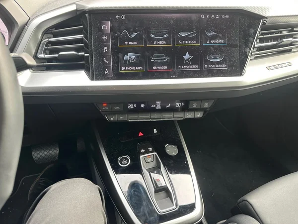 AUDI Q4 e-tron (2025) — foto 3 van 23