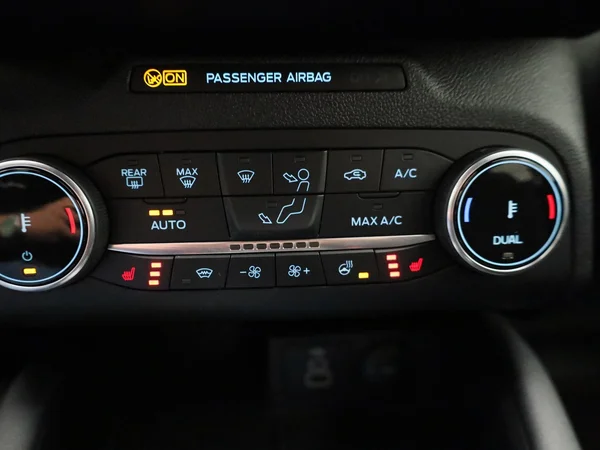 Ford Kuga (2023) — foto 16 van 45