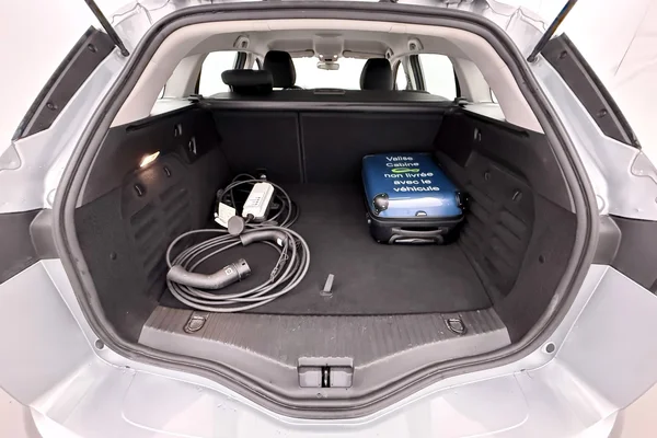 Renault Megane SW Phase II E-TECH (PHEV) (2023) — foto 7 van 34