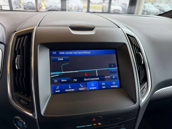 Ford S-Max (2023) — foto 5 van 22