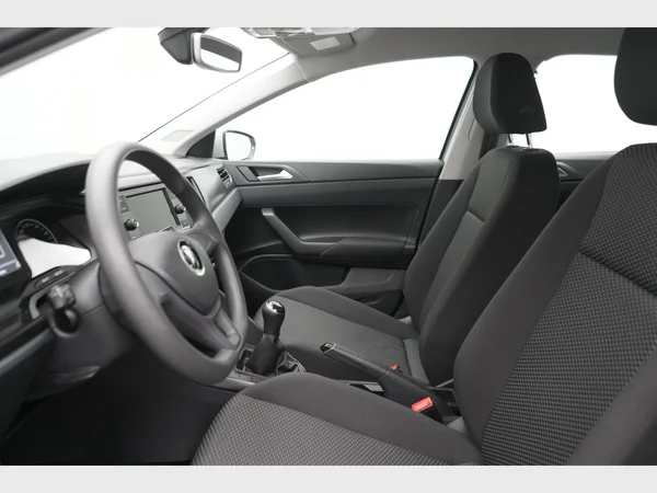 VOLKSWAGEN Polo (2021) — foto 8 van 22