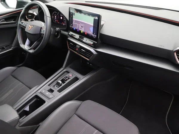 CUPRA Leon Sportstourer (2023) — foto 20 van 26