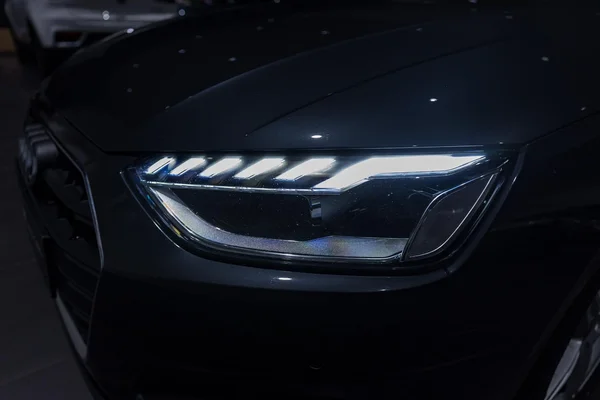 Audi A4 (2023) — foto 32 van 33