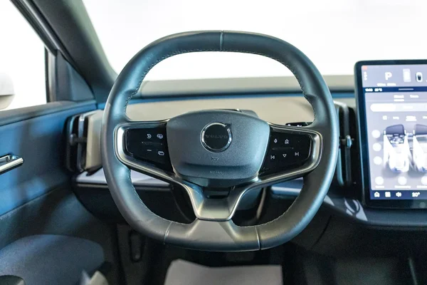 Volvo EX30 (2024) — foto 11 van 31