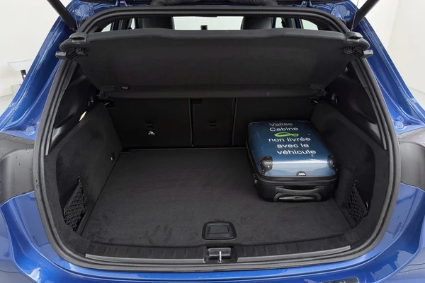 Mercedes-Benz GLA (H247) (2023) — foto 4 van 29
