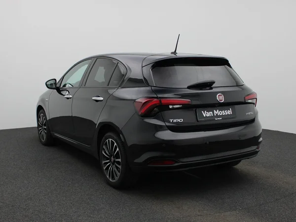 Fiat Tipo (2022) — foto 12 van 40