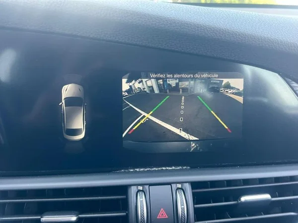 ALFA ROMEO Giulia Dsl (2020) — foto 15 van 28
