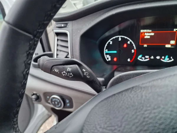 Ford Transit (2024) — foto 5 van 15