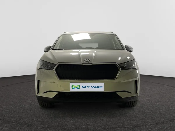 SKODA Enyaq (2024) — foto 10 van 15