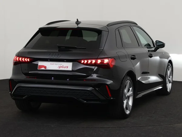 AUDI A3 Sportback (2025) — foto 11 van 18