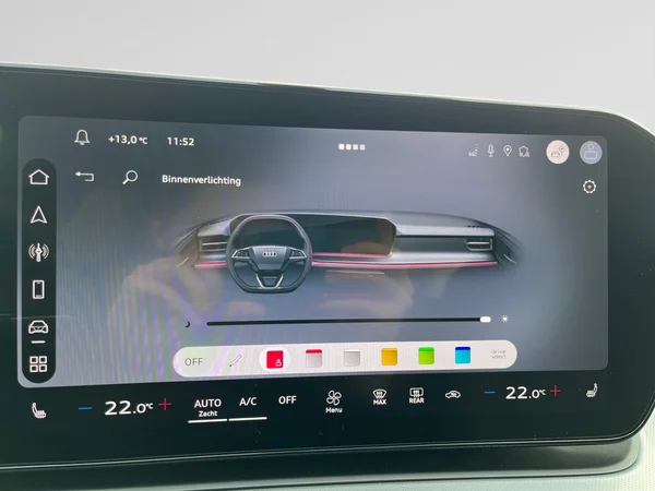 AUDI Q3 SUV (2025) — foto 2 van 23