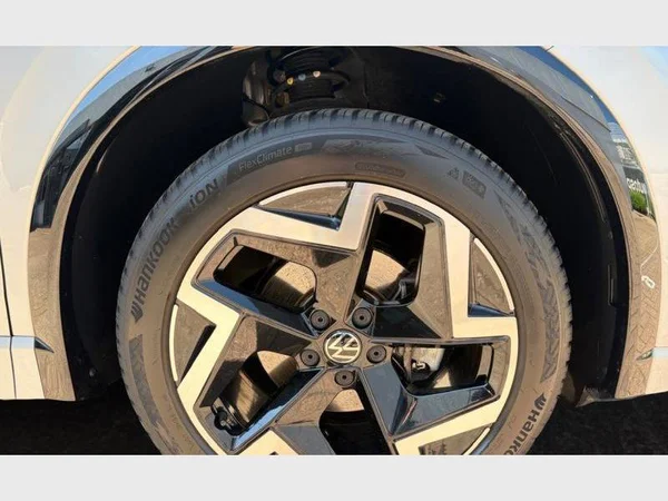 Volkswagen Tiguan (2024) — foto 26 van 26