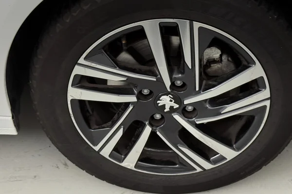 Peugeot 208 (2023) — foto 15 van 28
